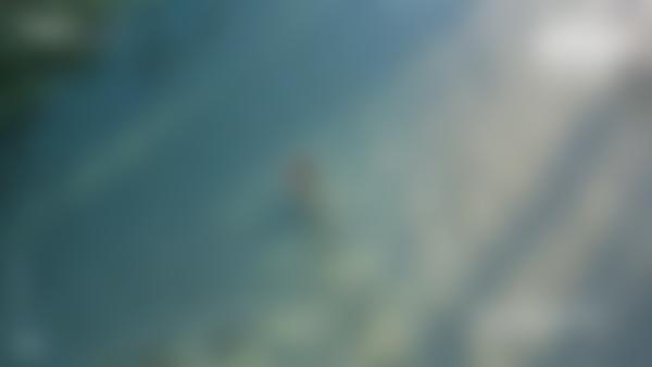 Screenshot #9 aus dem Film Ruby Shooting am tropischen Strand