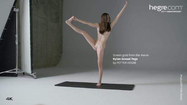 Captura de pantalla #1 de la película Rylan Yoga Sexual