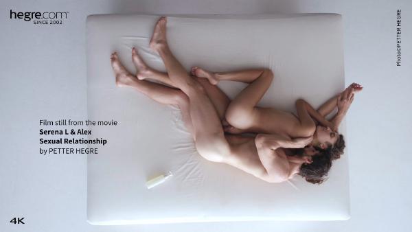 फ़िल्म 2 से स्क्रीन ग्रैब # सेरेना एल और एलेक्स यौन संबंध