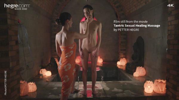 फ़िल्म 1 से स्क्रीन ग्रैब # तांत्रिक यौन उपचार मालिश