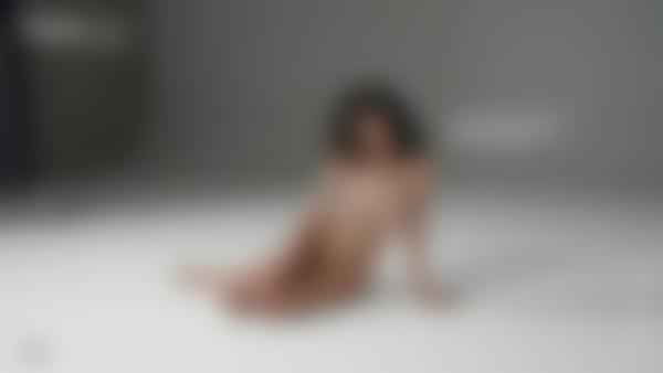 电影 Teti Hegre 裸体拍摄 中的屏幕截图 #11