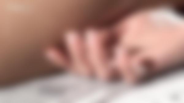 Tangkapan layar # 12 dari film Tukang Pijat Telanjang