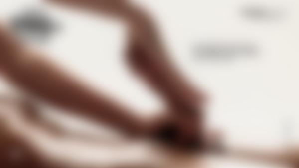 Ekrāna paņemšana #9 no filmas Galīgā dzimumlocekļa masāža