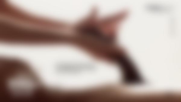 Ekrāna paņemšana #10 no filmas Galīgā dzimumlocekļa masāža