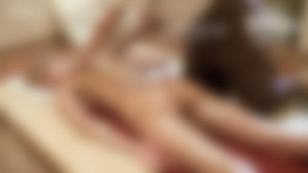 Skärmgrepp #10 från filmen Terapeutisk thaimassage