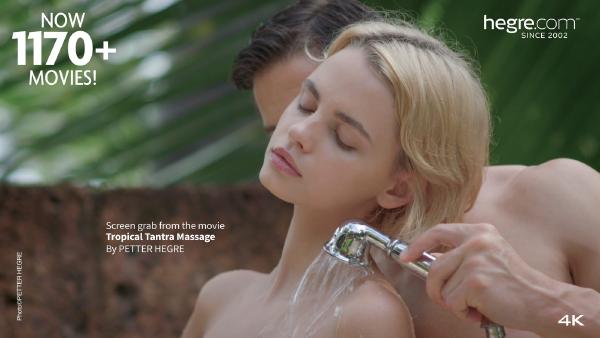 Screenshot #4 dal film Massaggio tantra tropicale