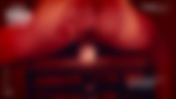 Ekrano paėmimas #11 iš filmo Vi Raudonplaukė Karšta Raudonplaukė