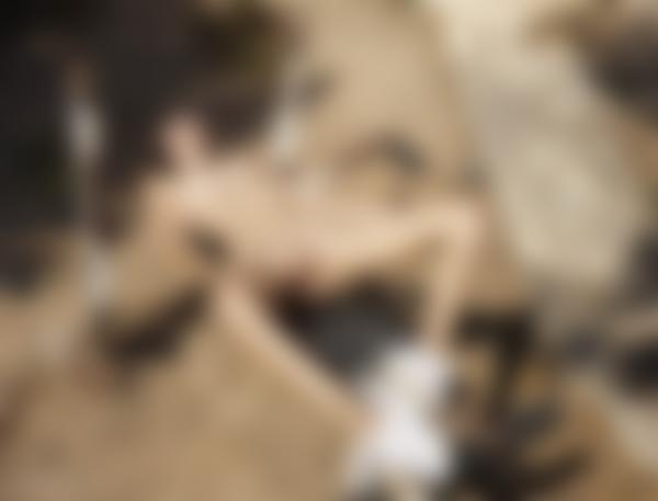 Afbeelding #8 uit de galerij Alice naakte training