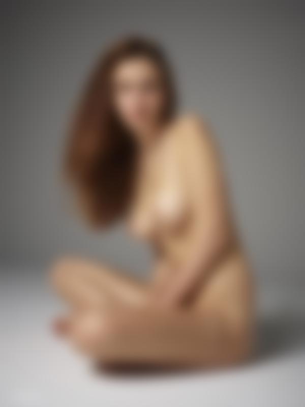 Kuva #8 galleriasta Alisa alaston studiokuvaus