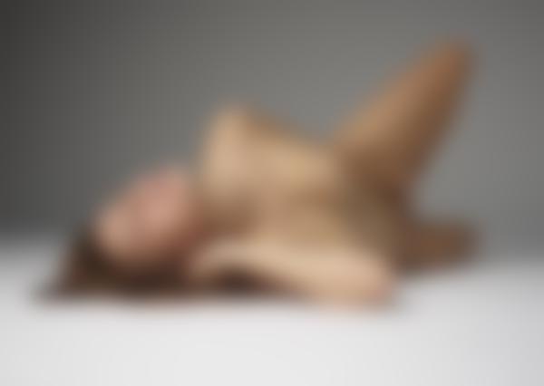 Immagine n.10 dalla galleria I nudi in studio di Alisa