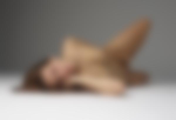 Immagine n.11 dalla galleria I nudi in studio di Alisa