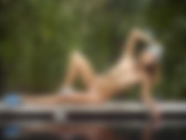 Imagen #8 de la galería Amber ejercicio al desnudo