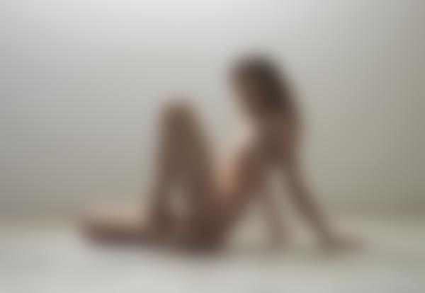 Afbeelding #10 uit de galerij Anya vrouwelijk figuur