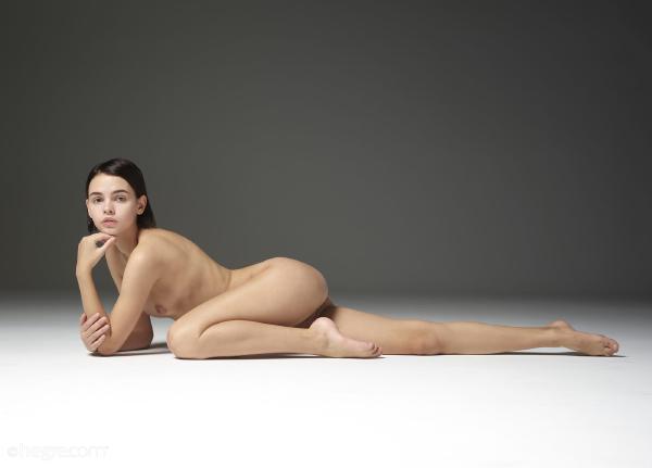 Imagen #2 de la galería Ariel desnudos increíbles