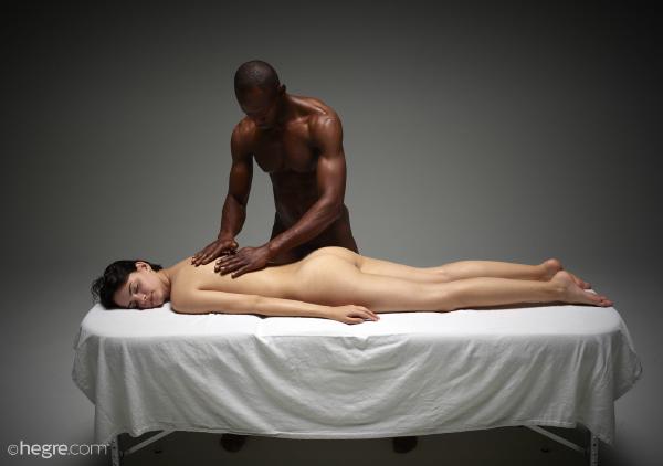 Billede #2 fra galleriet Ariel og Mike dyb erotisk massage