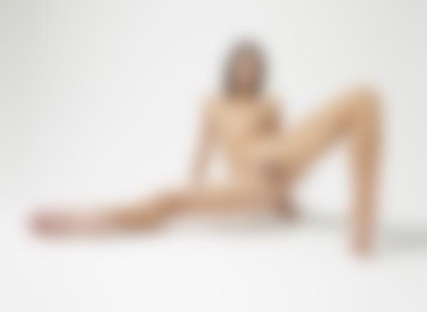 Imagen #8 de la galería Ariel acróbata desnuda