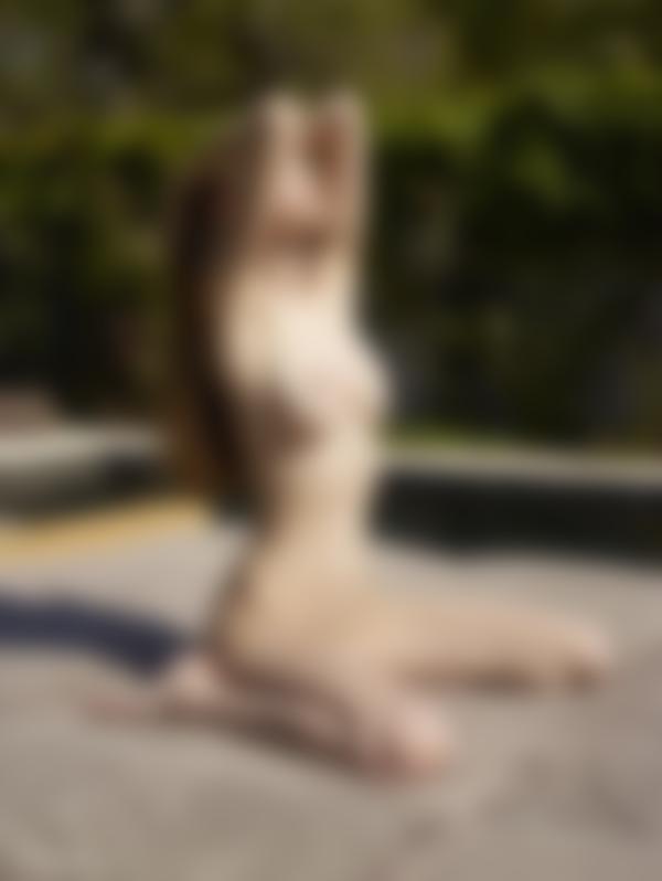 Image n° 9 de la galerie Aya Beshen Summer Time