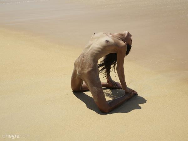 图片 #6 来自画廊 克洛伊海滩身体