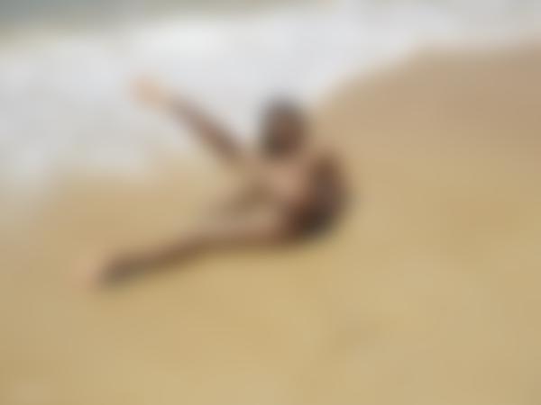 Attēls #10 no galerijas Hlojas pludmales ķermenis