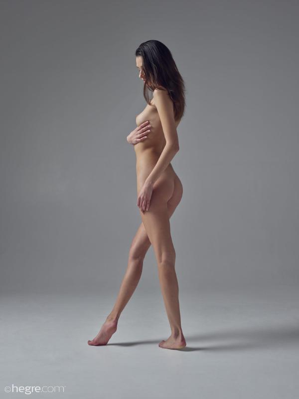 Billede #5 fra galleriet Cristin studie nøgenbilleder