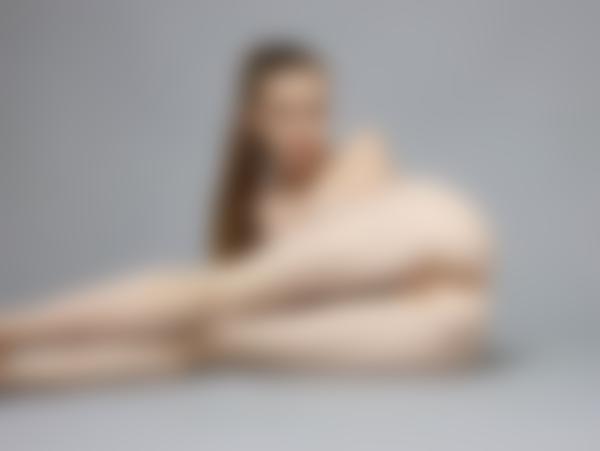 Gambar # 8 dari galeri Emily crisp nudes