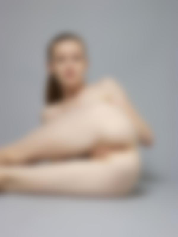 Billede #11 fra galleriet Emily sprøde nøgenbilleder