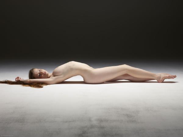 Bild #3 från galleriet Emily exceptionell kropp
