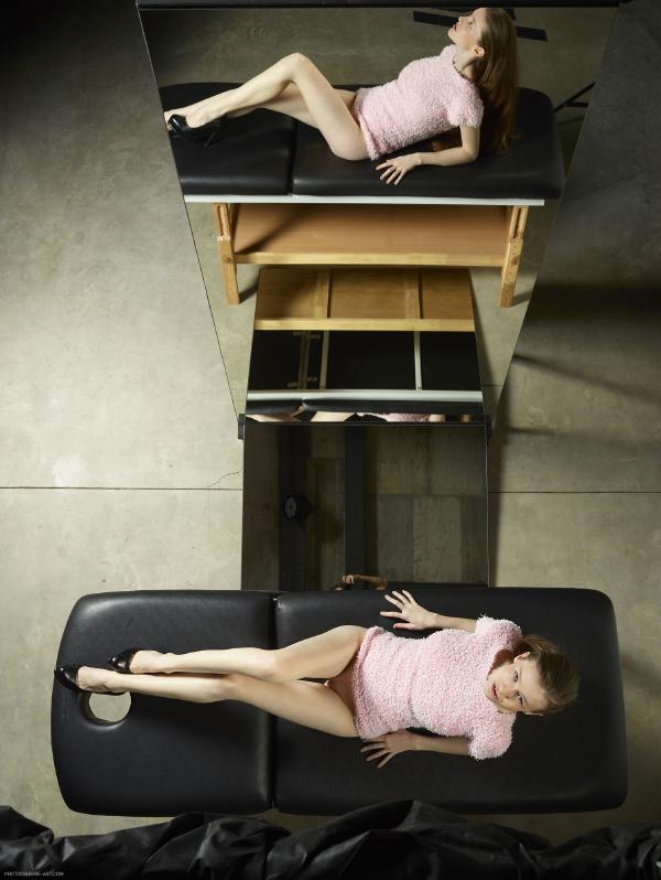 Image n° 5 de la galerie Emily mise à nu par Alya