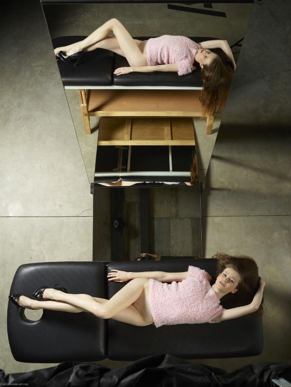 Image n° 6 de la galerie Emily mise à nu par Alya