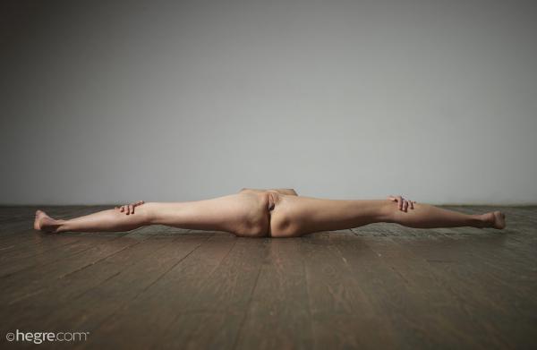 Imagen #4 de la galería Eva flexión femenina