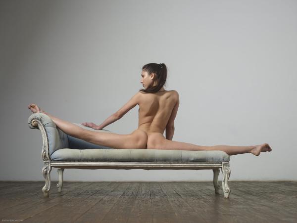 Immagine n.2 dalla galleria Eva flessibile ragazza