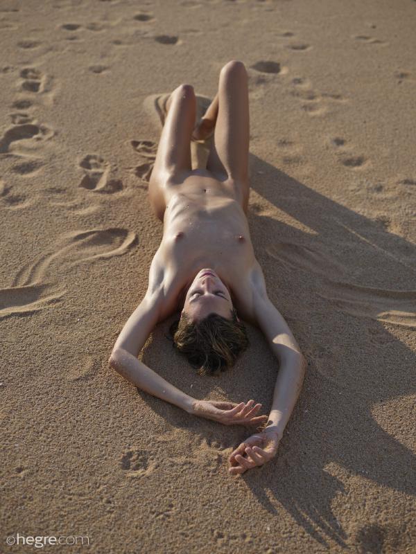 Изображение №3 от галерията Франси фантазия