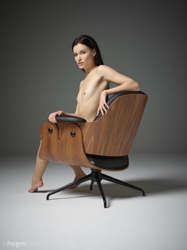 Bilde #7 fra galleriet Nåde naken eleganse