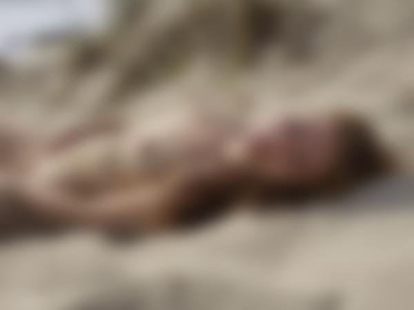 Bild #10 från galleriet Jenna Ibiza nakenstrand