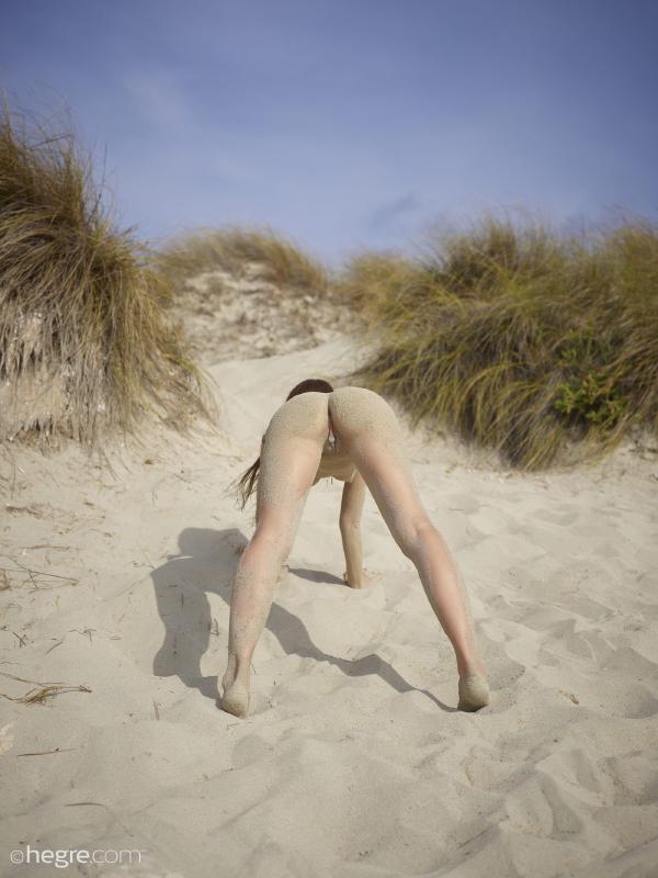 Immagine n.3 dalla galleria Jenna bandiera rossa Ibiza