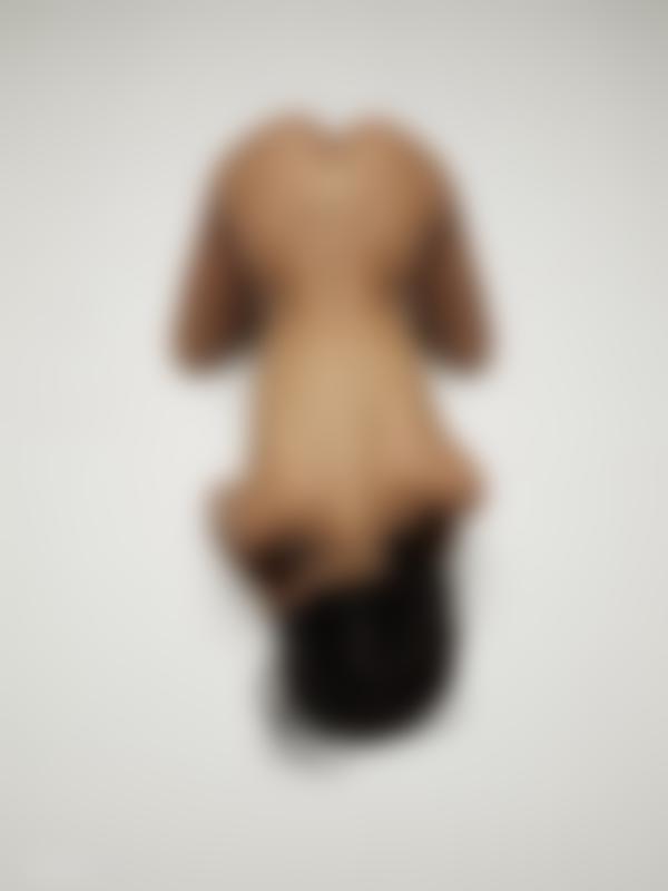 Immagine n.11 dalla galleria Jessa il corpo nudo