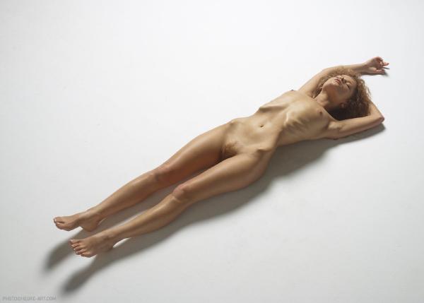 Image #4 from the gallery Julia nude figures