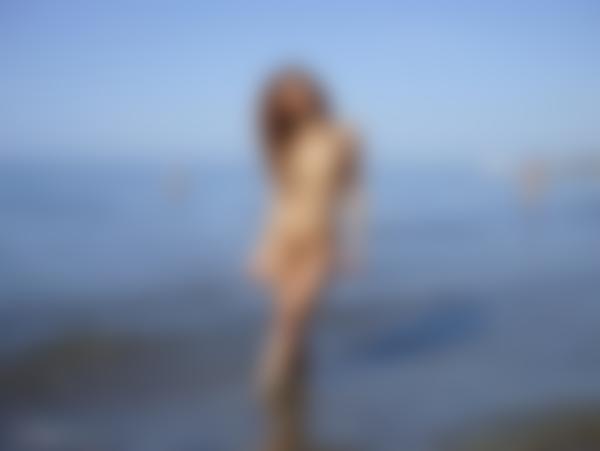 Imagen #8 de la galería Julia nudismo público