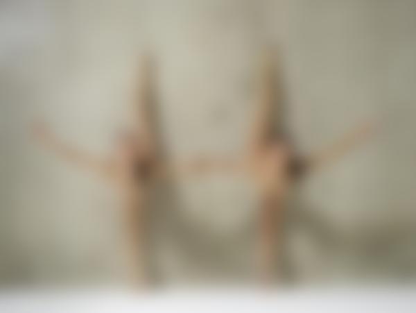 Image n° 9 de la galerie Julietta et Magdalena art acrobatique