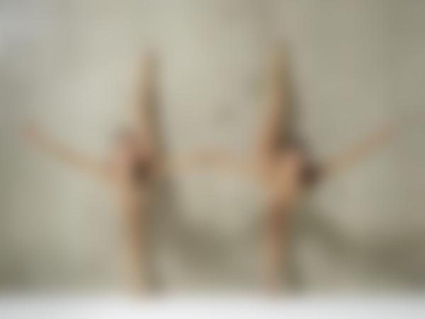 Image n° 10 de la galerie Julietta et Magdalena art acrobatique