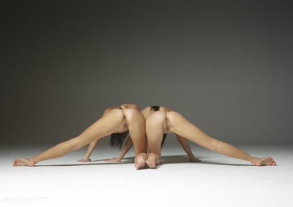 Image #6 from the gallery Julietta and Magdalena acrobatic art