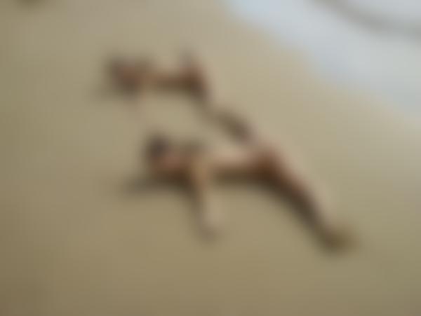 Image n° 8 de la galerie Julietta et Magdalena nudistes souples