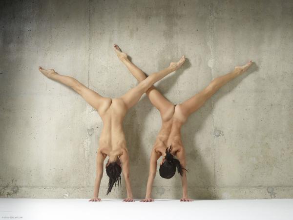 Bild #1 från galleriet Julietta och Magdalena flexibel talang