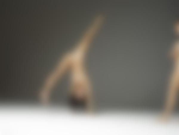 Изображение №11 от галерията Жулиета и Магдалена художествена гимнастика
