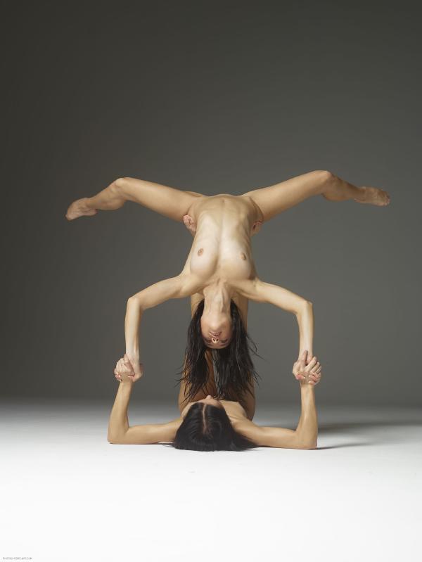 Bild #6 från galleriet Julietta och Magdalena rytmisk gymnastik