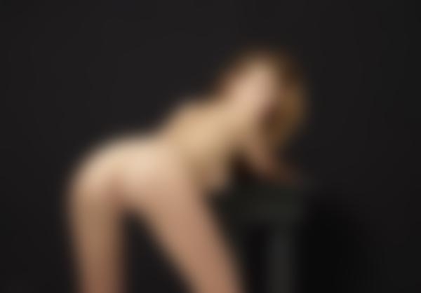 Resim # 9 galeriden Katia'nın çıplak figürü