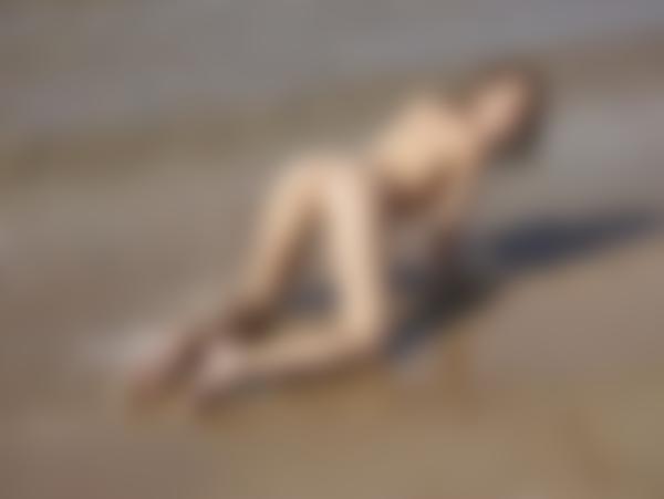 Image n° 11 de la galerie Katia nudiste