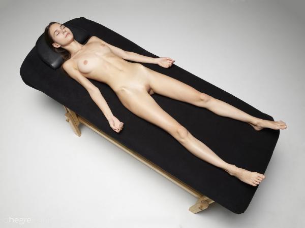 Изображение №1 от галерията Леона масаж рай