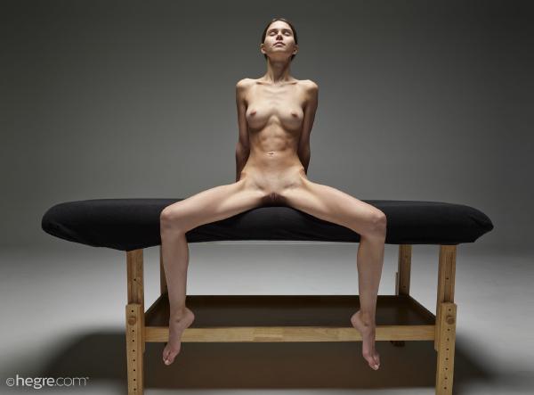 Imagem #3 da galeria Leona massagem nua arte