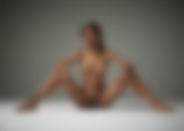 Billede #9 fra galleriet Loli K studie nøgenbilleder
